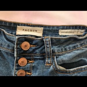 Mid-rise, blue jean shorts